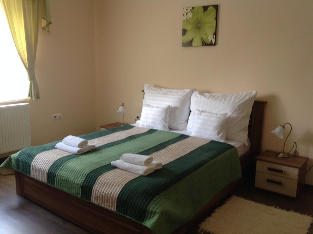 Honvéd Apartmanház Hévíz Quarto foto